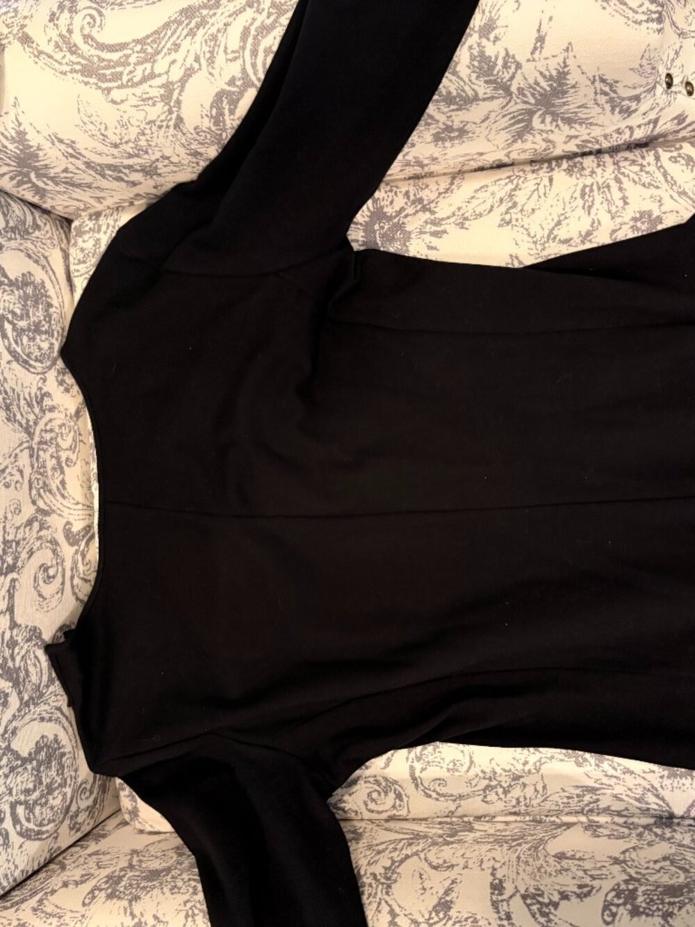Theory Black Structured Seam Long Sleeve Fitted Ponte Knit Top – Size Large
